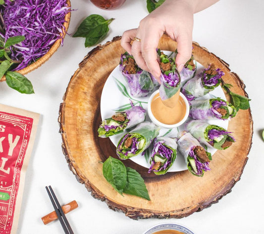 Teriyaki-Jerky mit Kaktusfeige & Ingwer, vegan & proteinreich. Prickly Pear Teriyaki jetzt bei Madevegan kaufen – süß-würziger Snack!