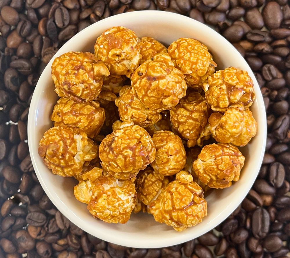 Everly Grace Espresso Euphoria Popcorn kaufen | Karamellisiertes Espresso-Popcorn | Intensiver Geschmack, 100 % vegan | Perfekt für Kaffee-Liebhaber