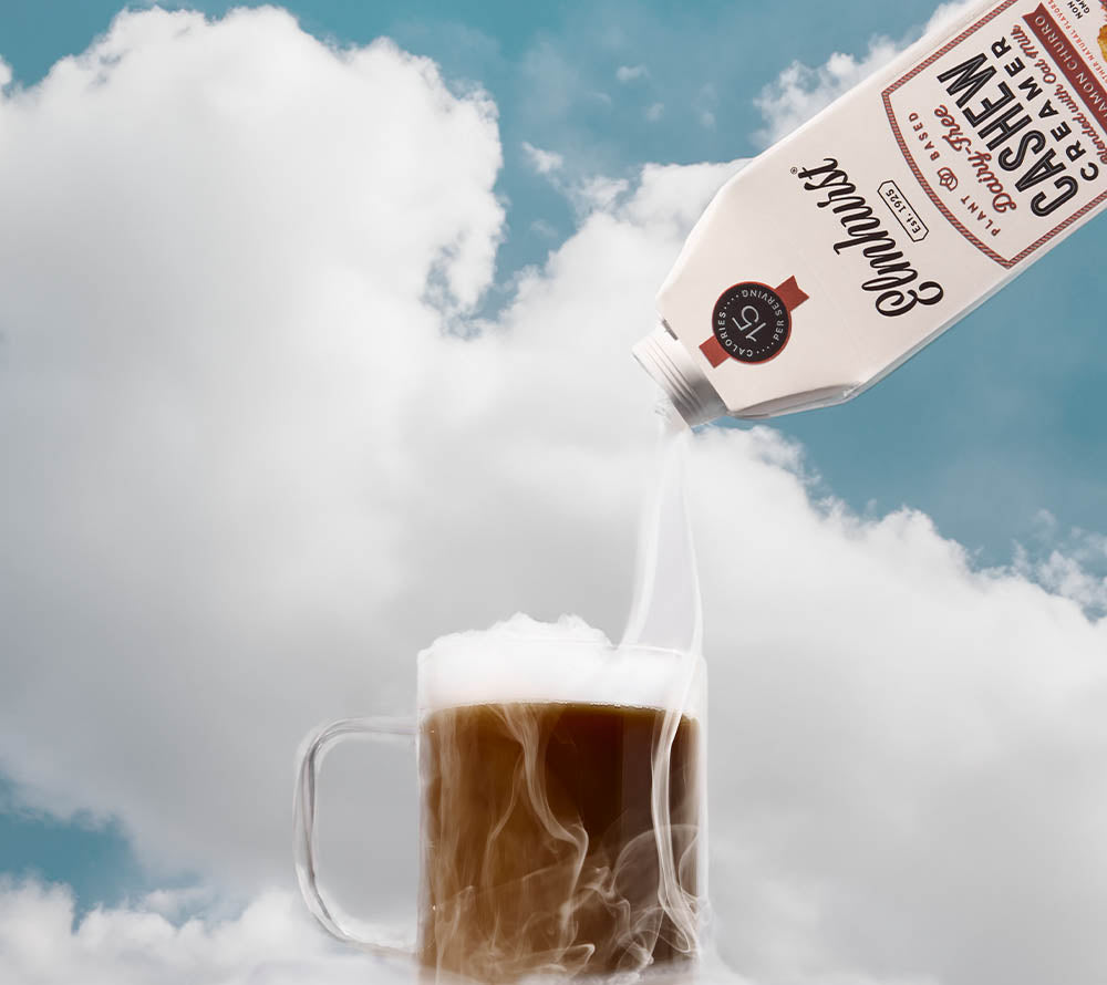 Cinnamon Churro Cashew Creamer | Dessert-Vibes für deinen Kaffee | Cremige Cashews + Churro-Zimt-Mix von Elmhurst | 100% vegan & absolut köstlich! 🍪