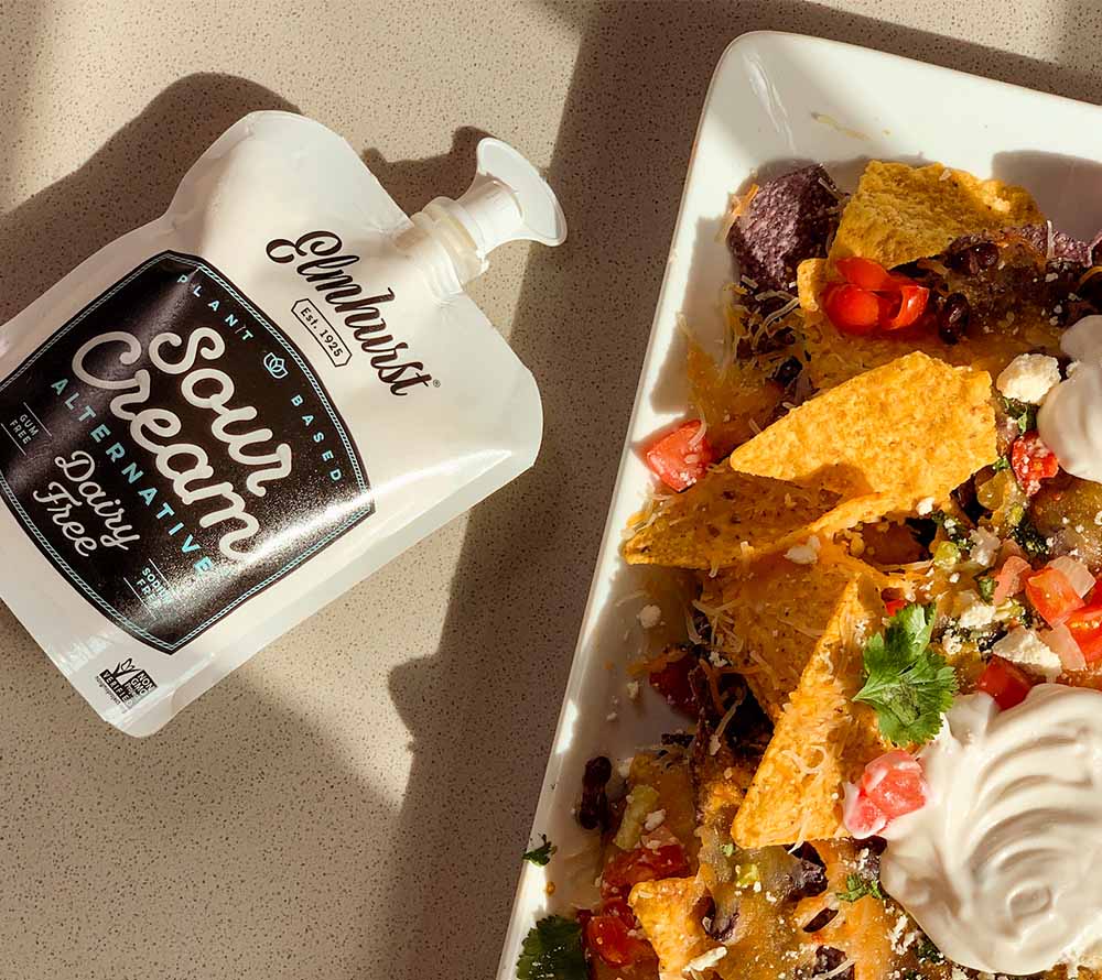 Dairy Free Sour Cream von Elmhurst | 🌱 Vegan & Clean | 🥣 Cremiger Genuss | 💚 Nachhaltig lecker | 📦 Umweltfreundlich verpackt | ❌ Kein Kompromiss im Geschmack