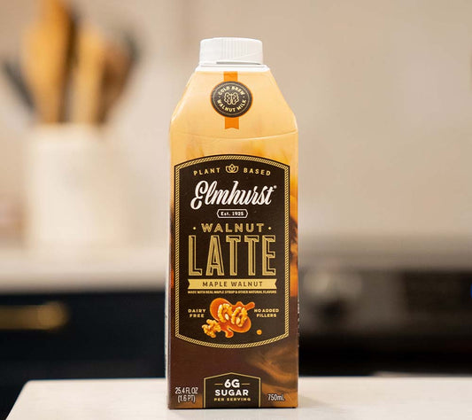 Maple Walnut Latte von Elmhurst | Der cremige Genuss aus Walnussmilch, Ahornsirup und Cold Brew | 100% pflanzlich | nur 6g Zucker | Dein neuer Lieblings-Latte!☕