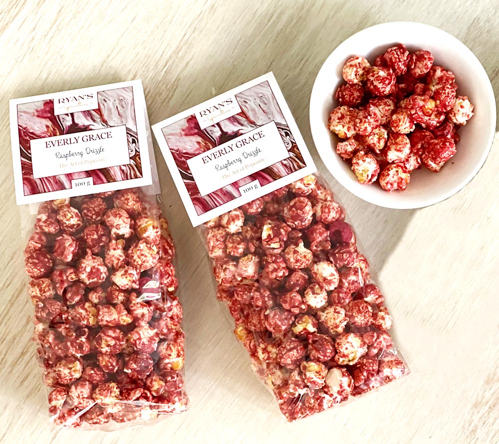 Feines Gourmet-Popcorn Raspberry Drizzle von Everly Grace ☆ Fruchtiger Himbeer-Überzug ☆ hohe Qualität ☆ 100 % vegan ☆ Jetzt probieren!