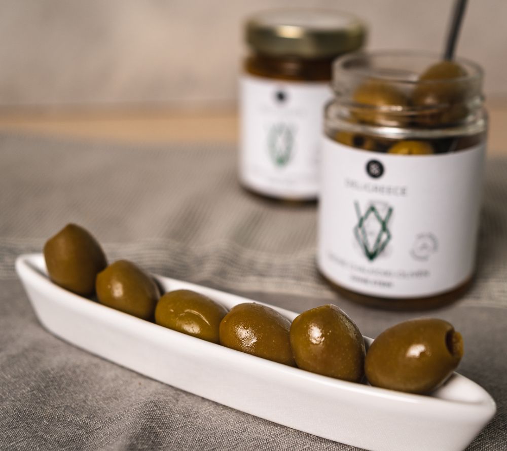 Green olives without stone from Deligreece