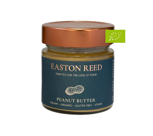 100 % geröstete Bio-Erdnüsse, cremig & vegan – pur auf Brot, im Porridge oder Smoothie. Easton Reed Creamy Peanut Butter jetzt bei Madevegan kaufen!