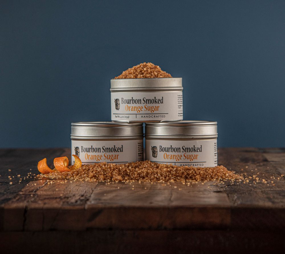 Bourbon Smoked Orange Sugar von Bourbon Barrel Foods – handgeräucherter Zucker mit Orangenschale und Eichenholzaroma aus Kentucky. Ideal für Desserts, Kaffee & Cocktails – Süße mit Charakter!