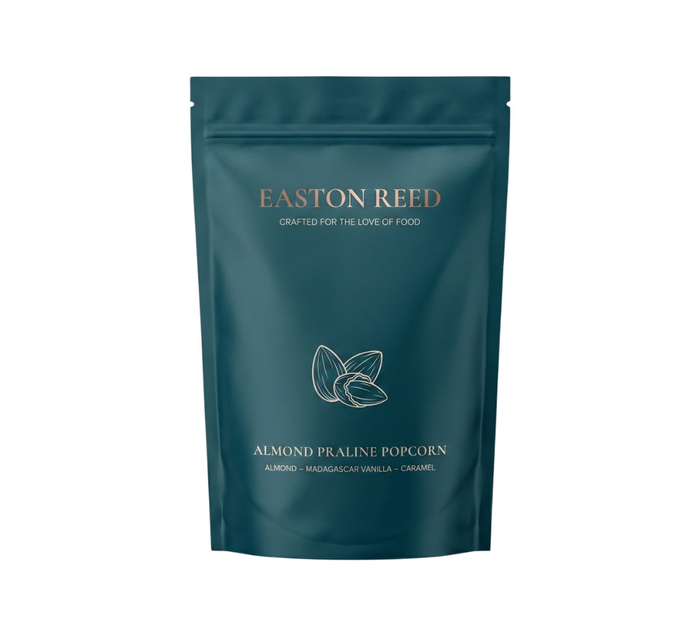 Almond Praline Gourmet Popcorn von Easton Reed kaufen – knuspriges Popcorn mit Mandeln, Karamell & Madagascar Vanille. Jetzt bei Madevegan entdecken!
