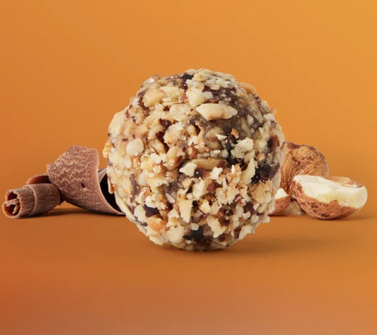 Dark Chocolate Hazelnut Bites – veganer Snack mit Haselnuss & dunkler Schokolade. Glutenfrei & proteinreich. Jetzt online bestellen bei Madevegan.