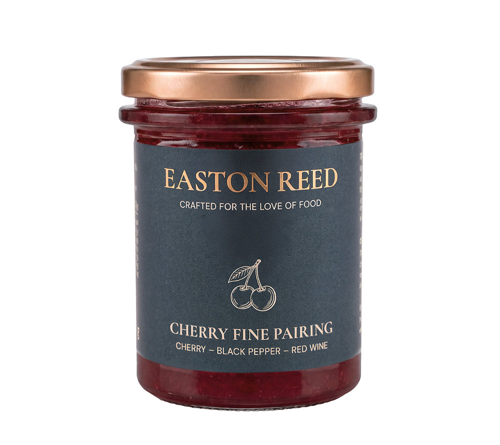 Cherry Fine Pairing von Easton Reed kaufen – Kirsch-Chutney mit schwarzem Pfeffer & Rotwein. Vegan, fruchtig-würzig & perfekt für Käseplatten, Burger und BBQ.