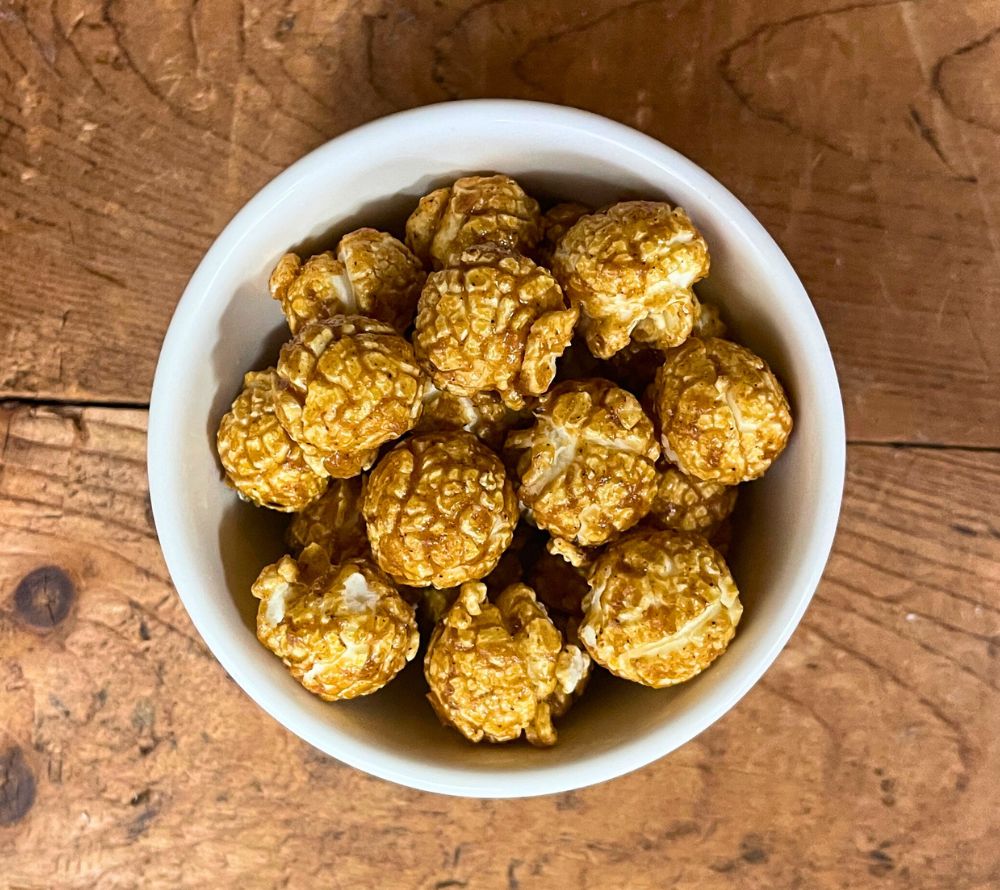 Popcorn Chocolate Chai Charme Bag 100 g von Everly Grace kaufen | feinstes Schokoladenextrakt und Chai-Gewürze | Perfekt für das Heimkino | EU-weiter Versand